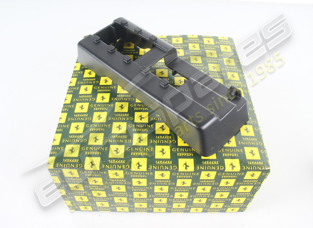 NEW FERRARI REAR RH SPACER COVER FOR LH PART NUMBER 82997300 (1) new ferrari rear rh spacer cover for lh part number 82997300 (1)