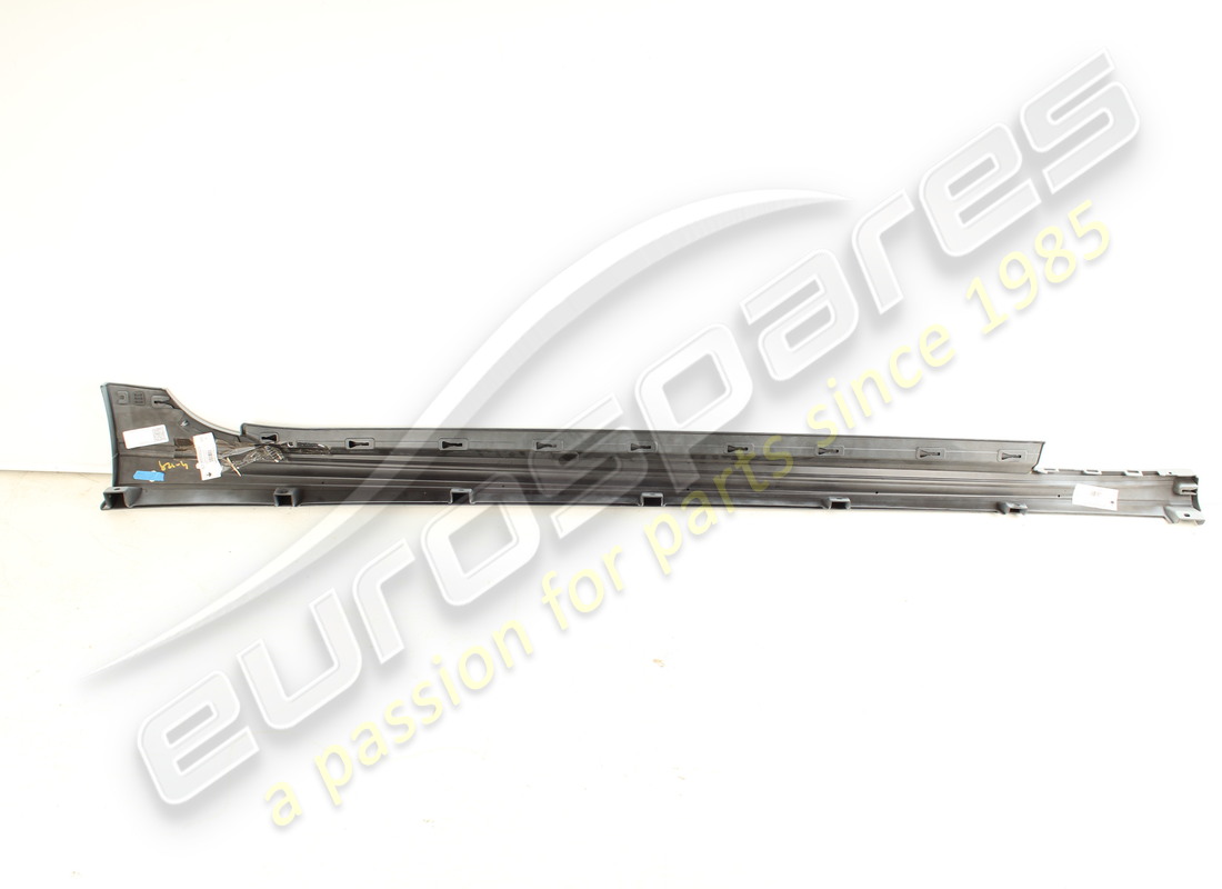 new maserati lh side skirt (primer). part number 673000023 (2)