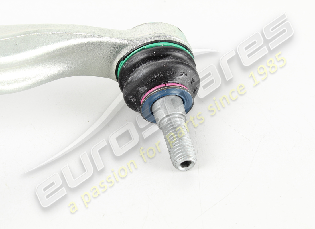 NEW MASERATI AXIAL JOINT. PART NUMBER 673008100 (5) new maserati axial joint. part number 673008100 (5)