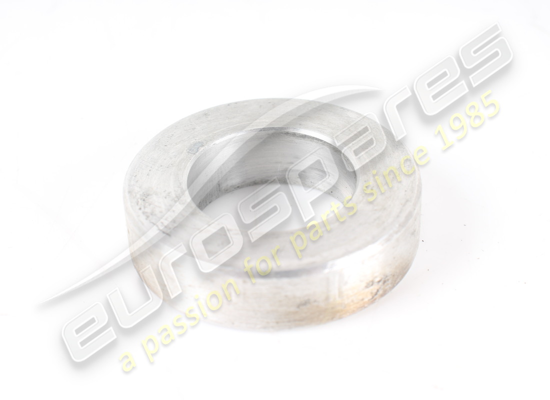 USED Ferrari SPACER . PART NUMBER 243122 (1) USED Ferrari SPACER . PART NUMBER 243122 (1)