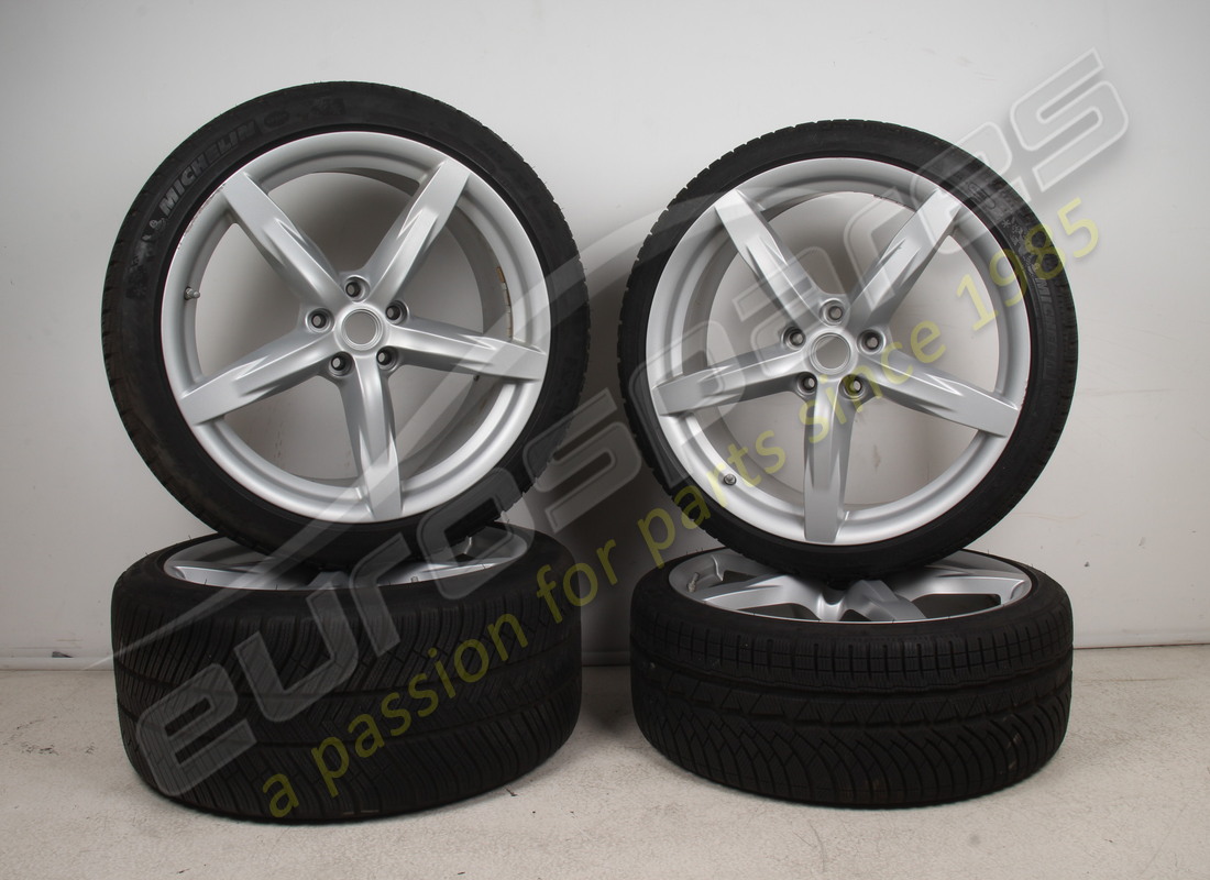 USED Ferrari GTC4LUSSO MATT SILVER RIMS K . PART NUMBER 70004725 (1)