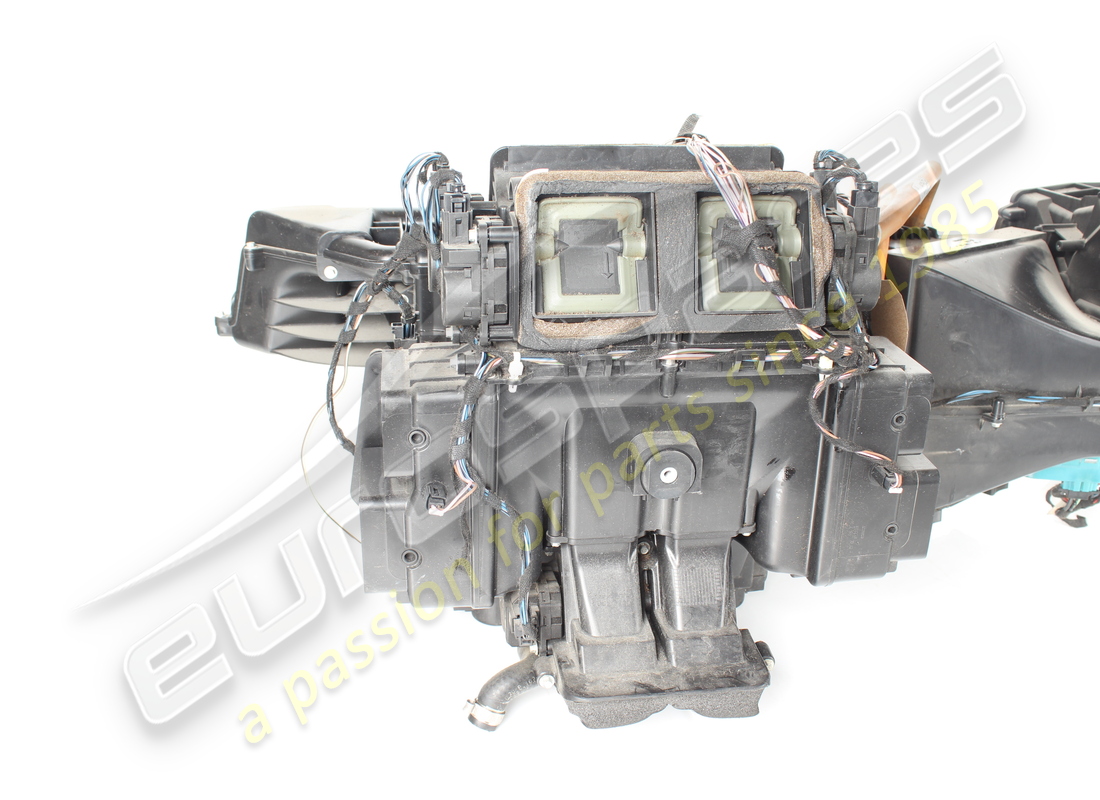 used ferrari complete air conditioning unit. part number 83391200 (2)