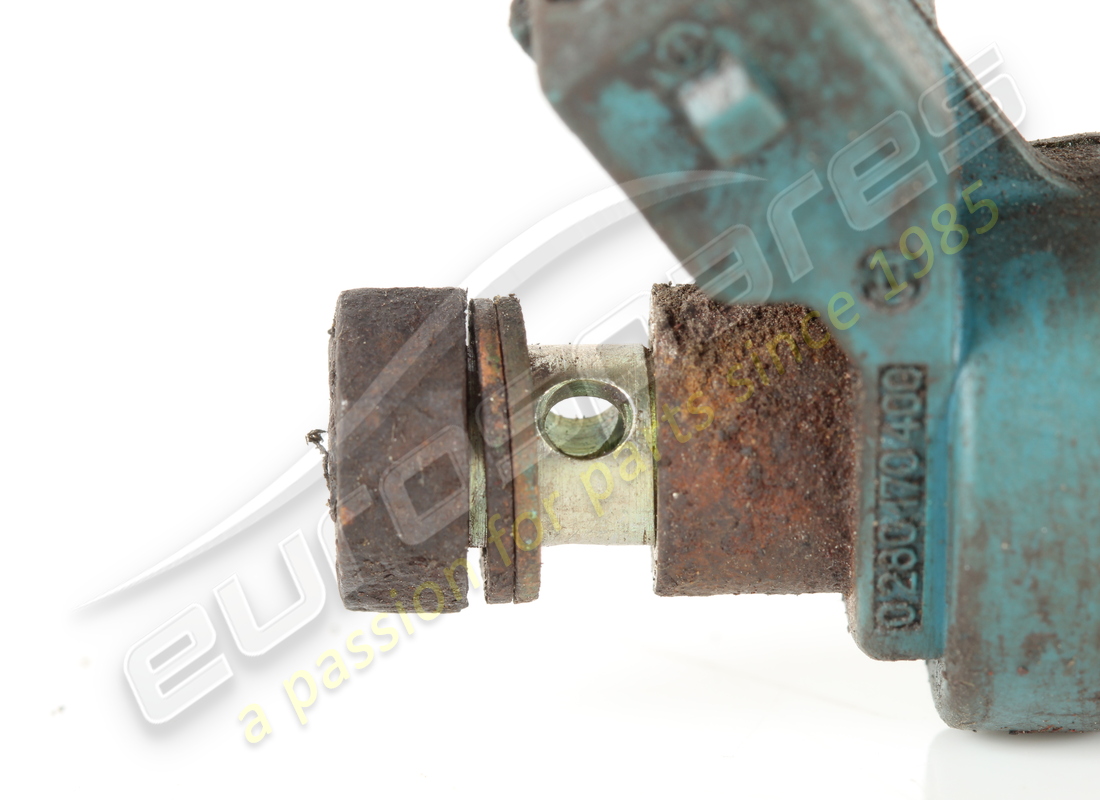 used ferrari start injection valve. part number 115739 (3)