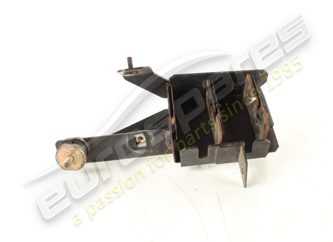 USED Maserati BRACKET FOR VALVE -VALID FOR . PART NUMBER 68009100 (1)