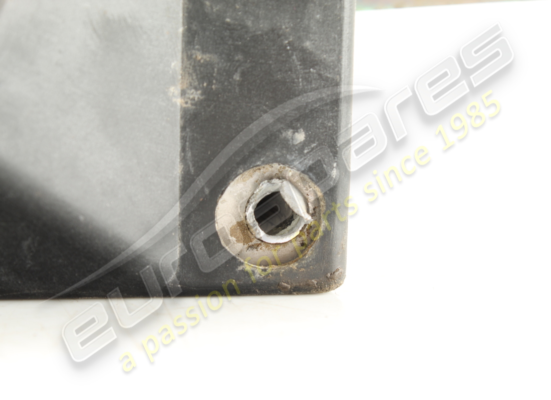 damaged ferrari heater rh part number 127368 (5)