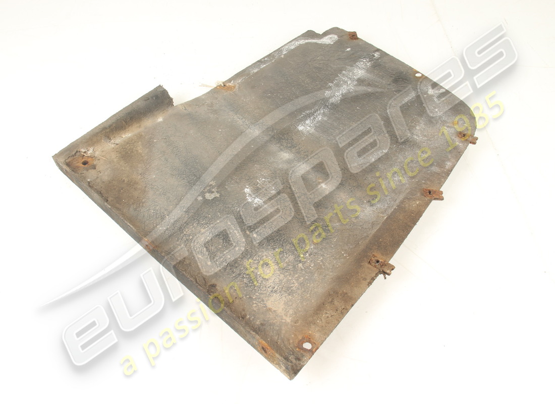 used ferrari rh shield. part number 61975700 (2)