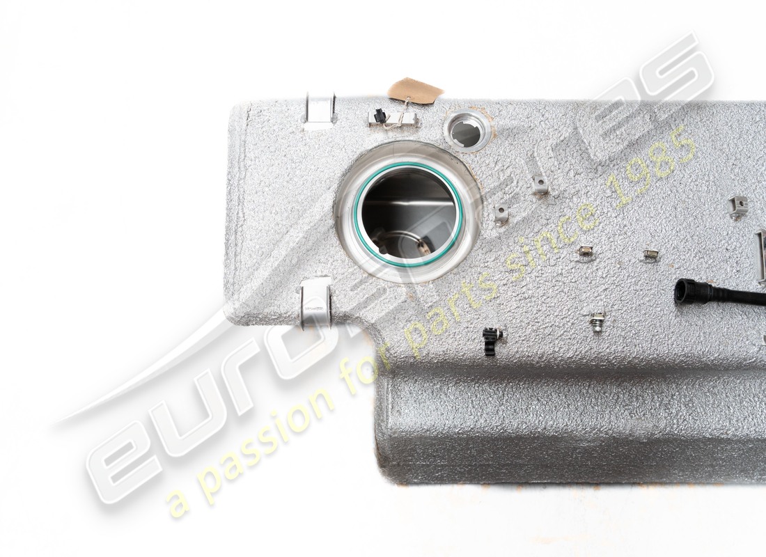 used ferrari fuel tank. part number 191486 (3)