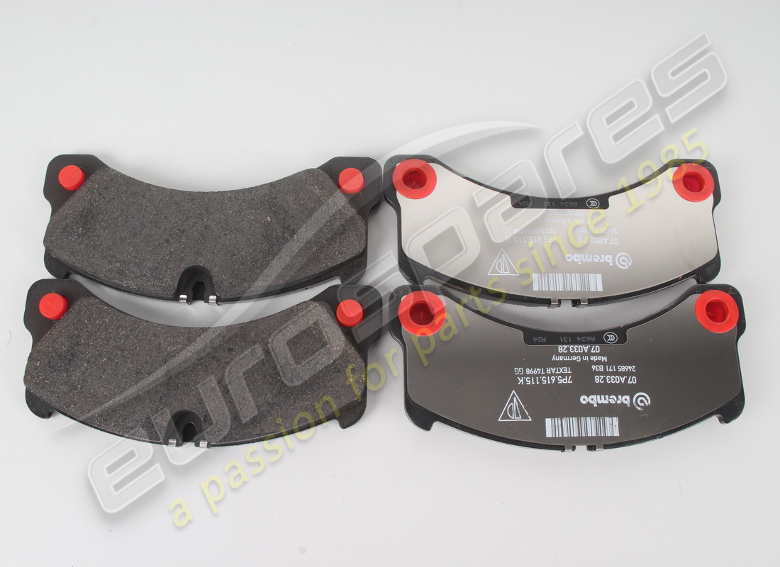 new porsche 1 set of brake pads for brake disc. part number 958698151a (1)