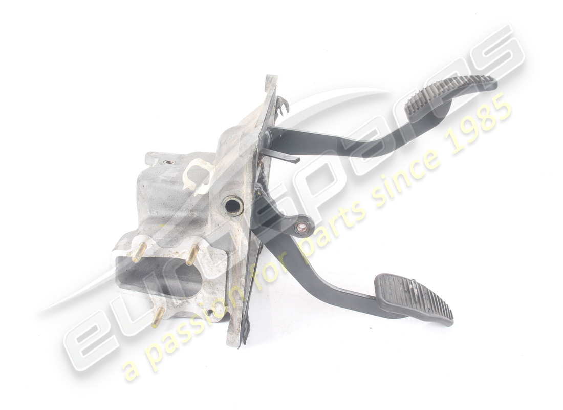 USED EUROSPARES RHD COMPLETE PEDAL ASSEMBLY. PART NUMBER EAP1726343 (3) used eurospares rhd complete pedal assembly. part number eap1726343 (3)
