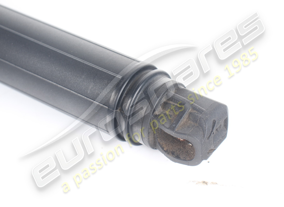 USED FERRARI LUGGAGE COMPARTMENT LID ACTU. PART NUMBER 88037300 (4) used ferrari luggage compartment lid actu. part number 88037300 (4)