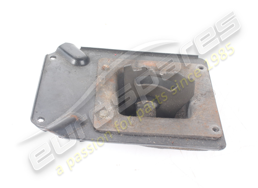 USED MASERATI COMPLETE PLATE ON TUNNEL. PART NUMBER 365209151 (5) used maserati complete plate on tunnel. part number 365209151 (5)