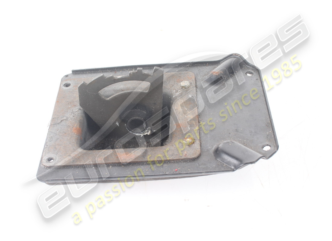 USED MASERATI COMPLETE PLATE ON TUNNEL. PART NUMBER 365209151 (3) used maserati complete plate on tunnel. part number 365209151 (3)