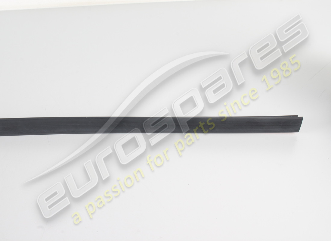 new ferrari front bumper dam. part number 88803200 (6)