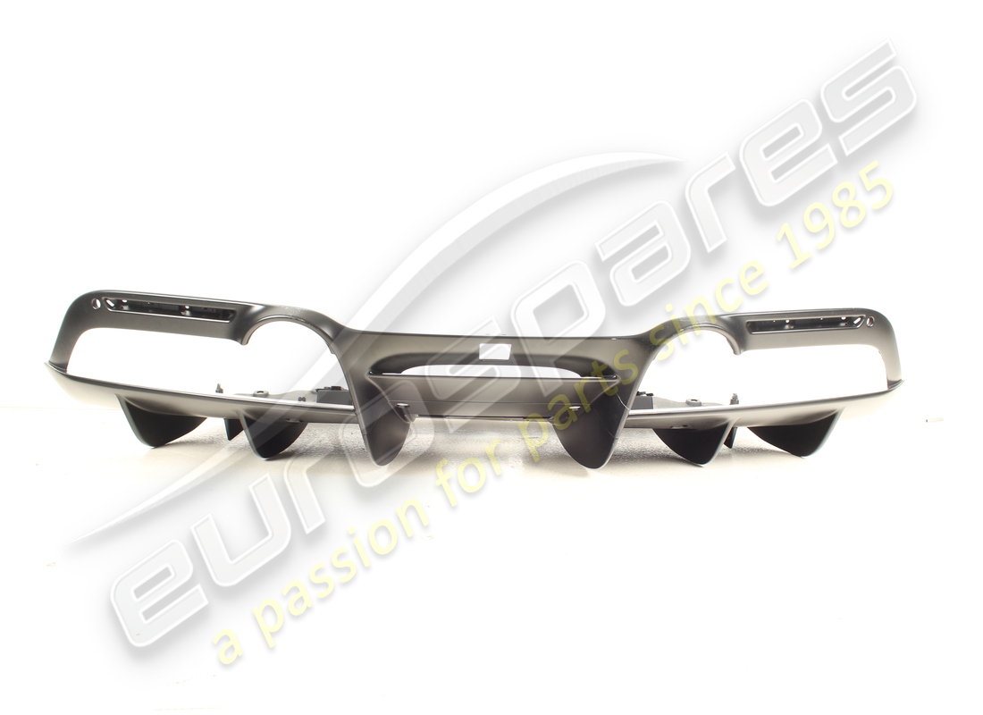 damaged ferrari rear diffuser. part number 877913 (1)