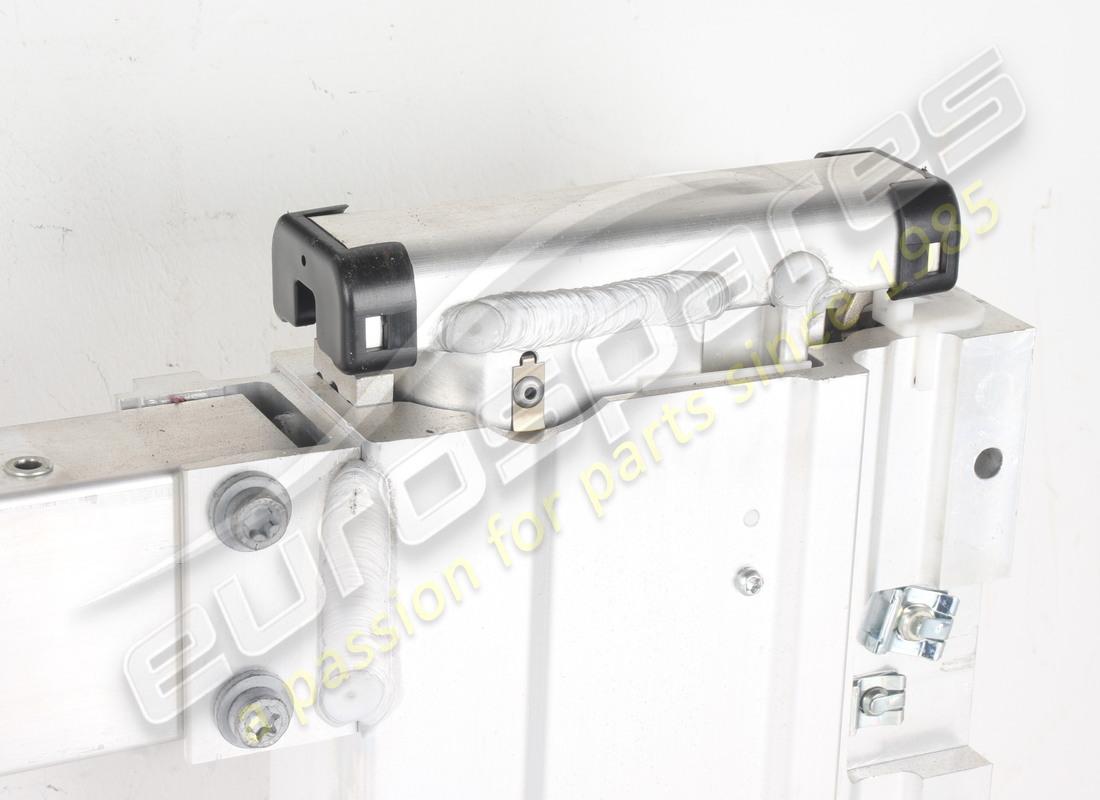 used ferrari roll bar. part number 69905000 (2)
