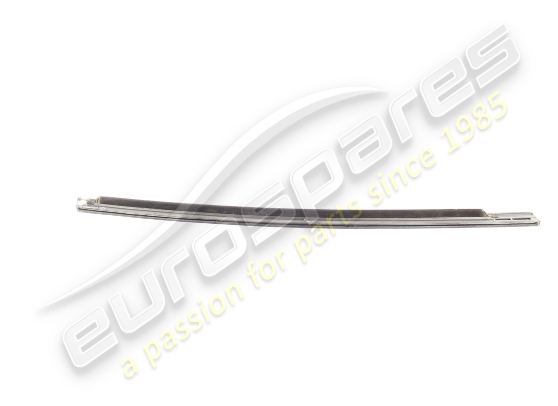 used maserati lh rear glass scraper gasket. part number 670178927 (2)
