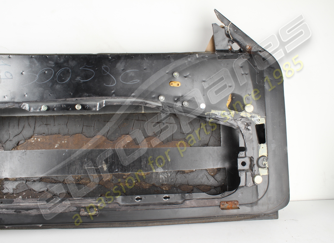 used ferrari lh door. part number 64710200 (7)