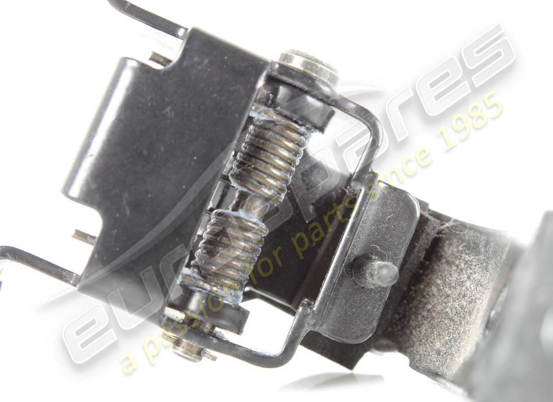 used ferrari cerniera complete sportello carbu. part number 921685 (2)