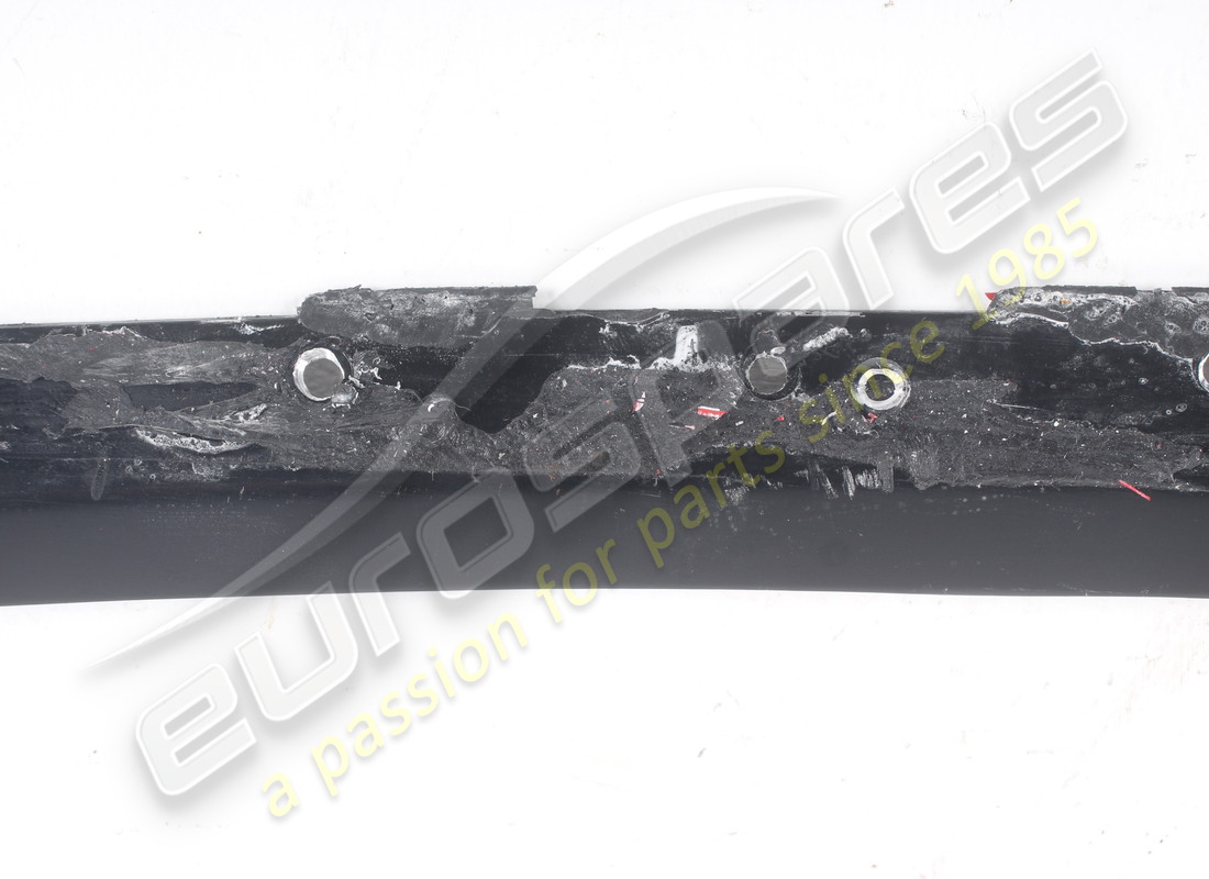 used ferrari screen/dashboard fillet. part number 60121506 (3)