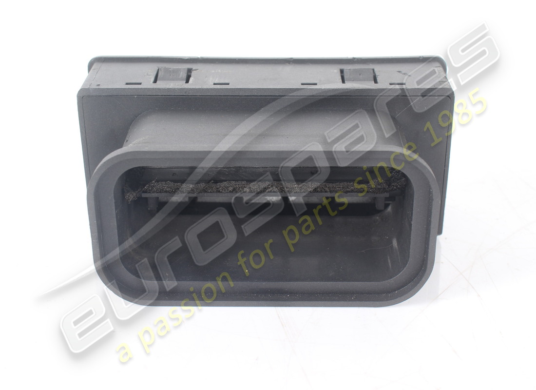 USED MASERATI DIFFUSER. PART NUMBER 315553020 (4) used maserati diffuser. part number 315553020 (4)