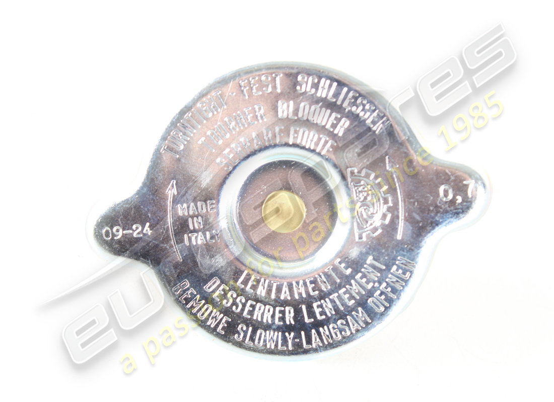 NEW EUROSPARES RADIATOR PRESSURE CAP (0.7 BAR) . PART NUMBER 101499A (1)