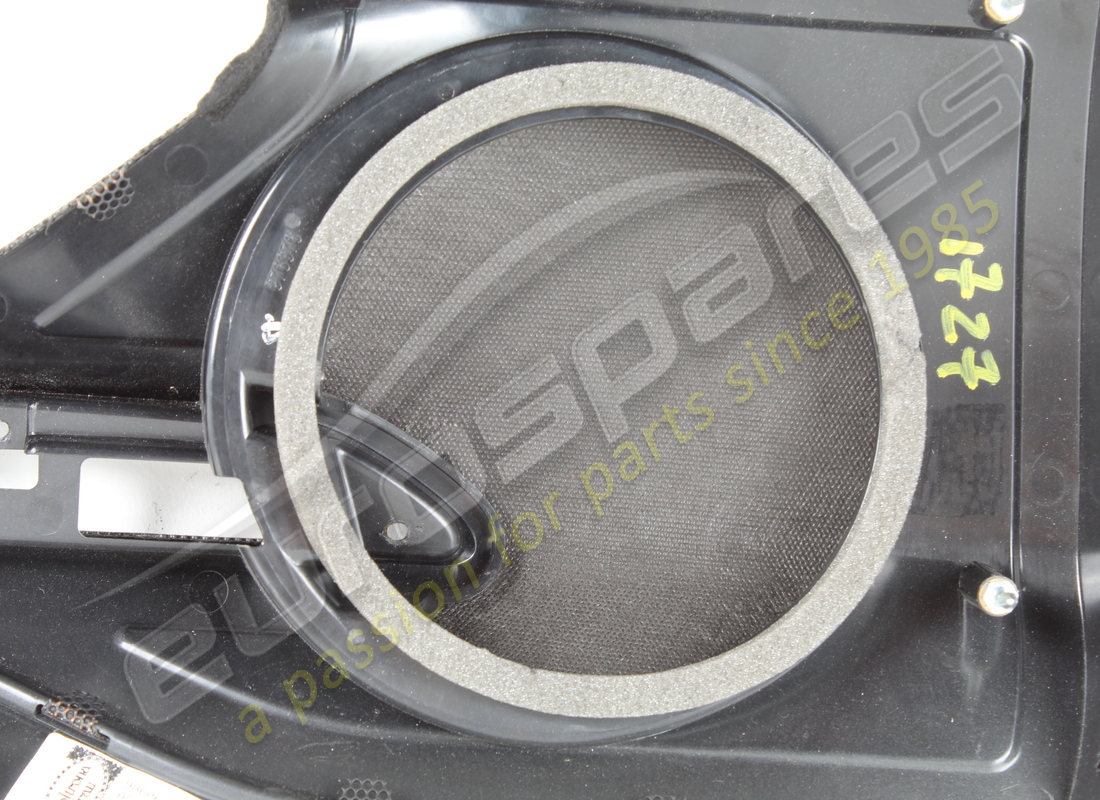 used ferrari complete rh woofer grille mount. part number 976366 (4)