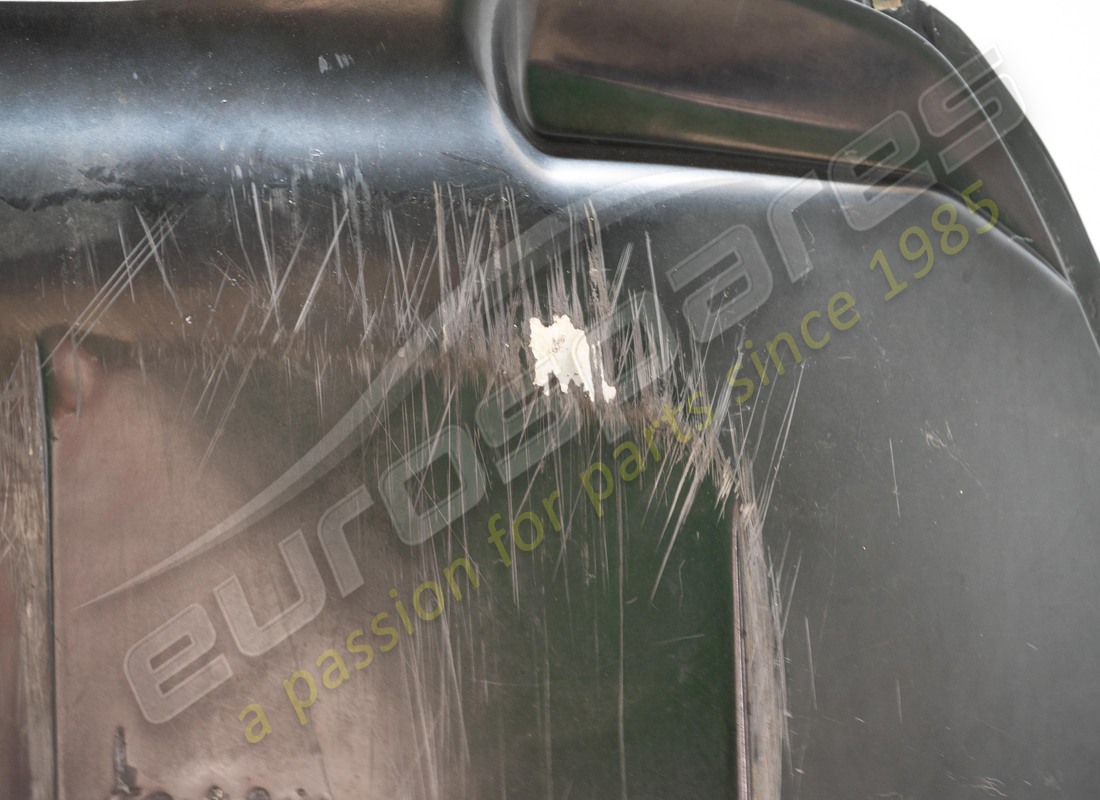 damaged ferrari front aereodynamic bottom. part number 65663900 (2)
