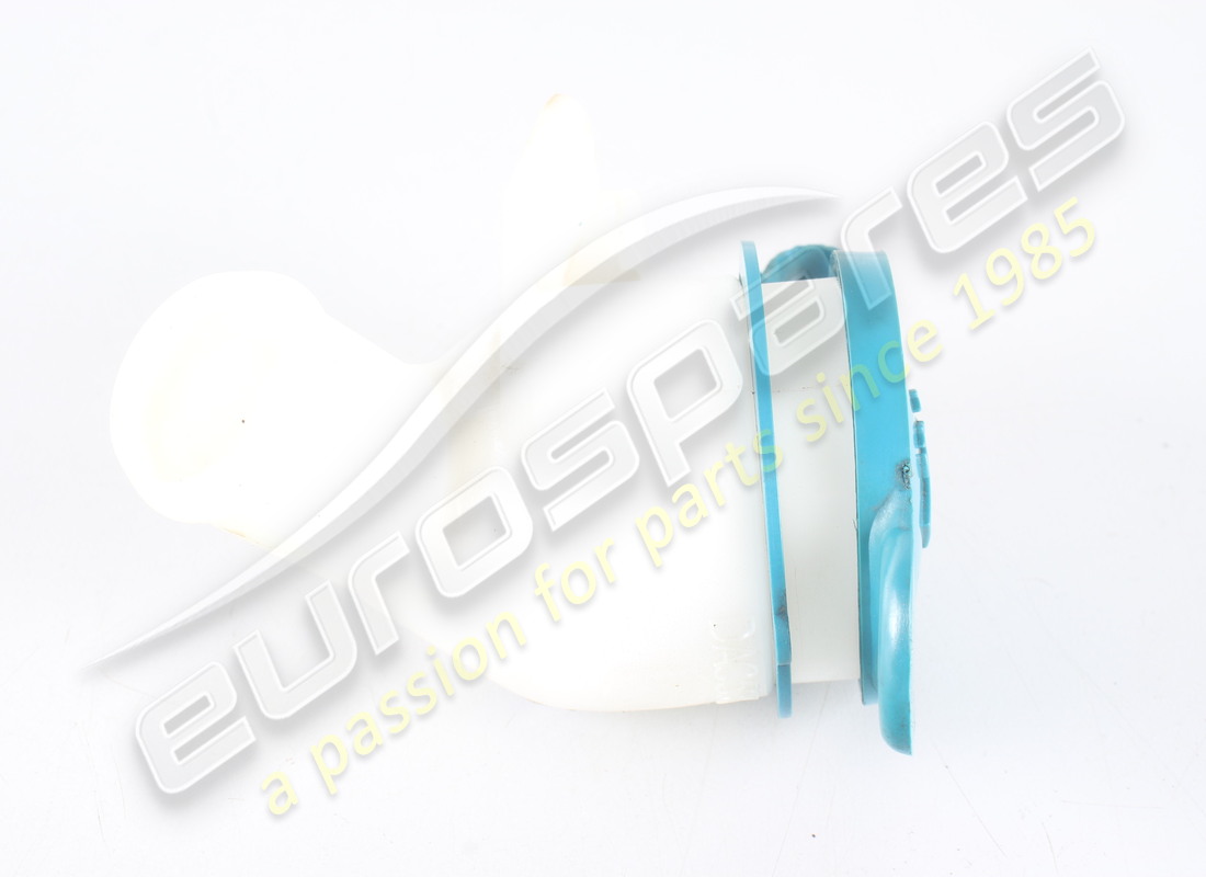 used aston martin filler and cap assembly. part number 6g3313k175aa (2)