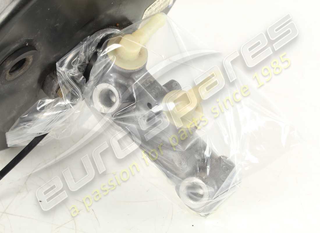 used maserati brake servo with tandem pump. part number 204154 (4)