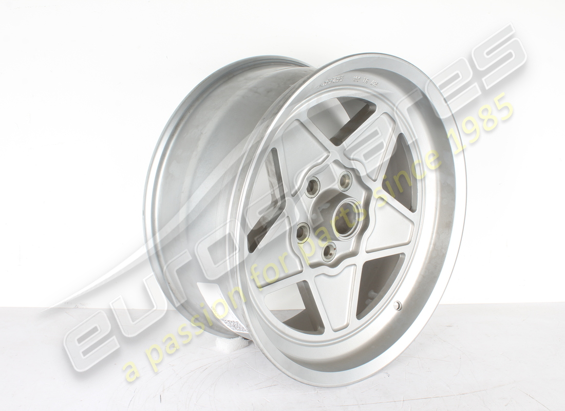 new ferrari road wheel trx 180tr415. part number 117180 (3)