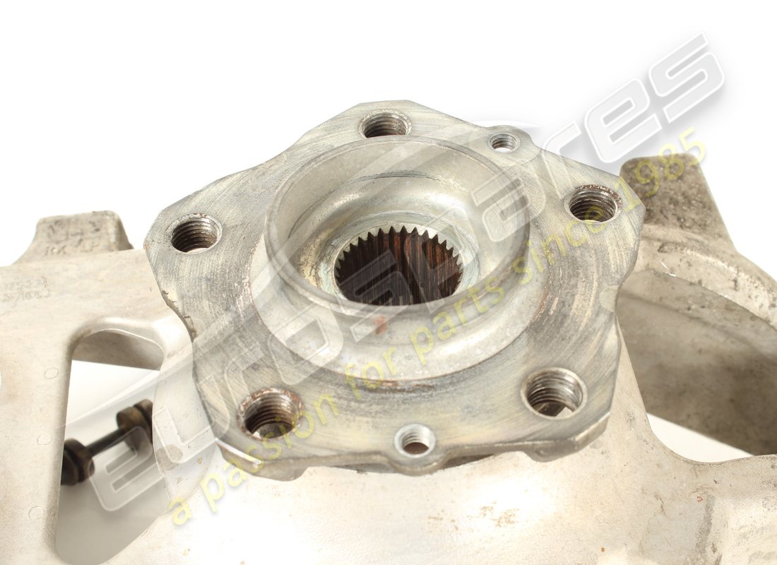 used ferrari complete rh front hub carrier. part number 268378 (3)