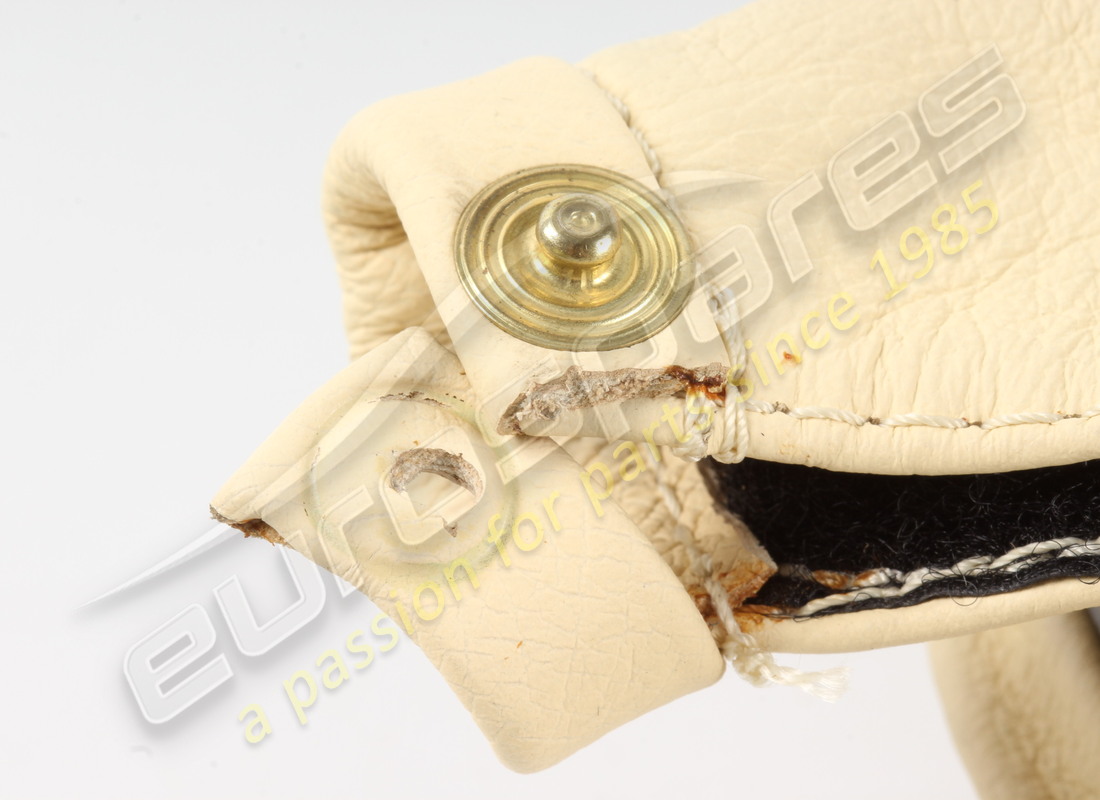 new (other) maserati automatic gear lever leather surround - rhd - cream. part number 981001402 (11)