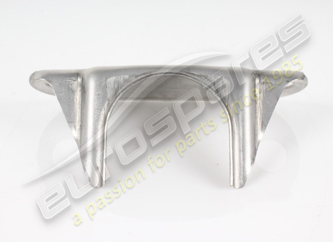 USED FERRARI BUSHING BRACKET. PART NUMBER 286144 (3) used ferrari bushing bracket. part number 286144 (3)