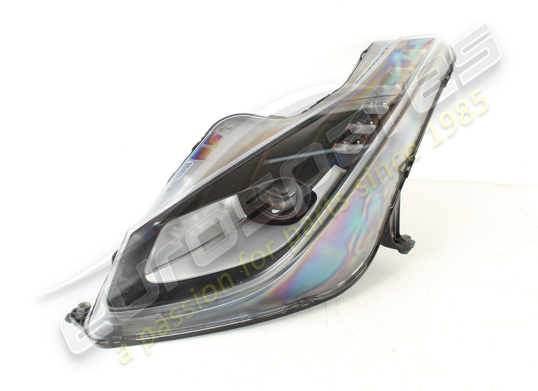 used ferrari lh bi-xenon headlight. part number 318962 (1)