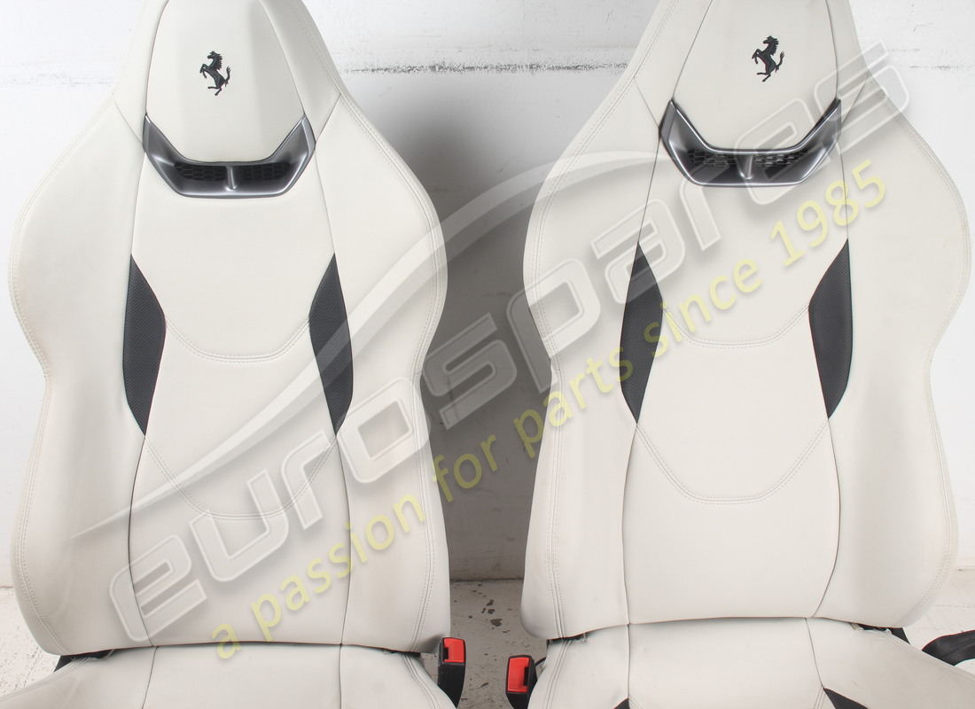 used ferrari pair of seats light grey. part number eap1723563 (4)
