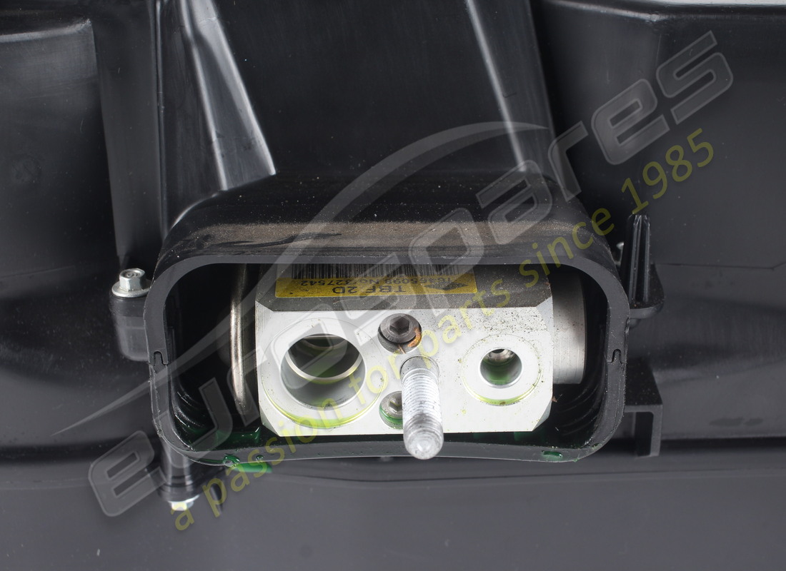 used ferrari complete air conditioning unit. part number 88330900 (3)