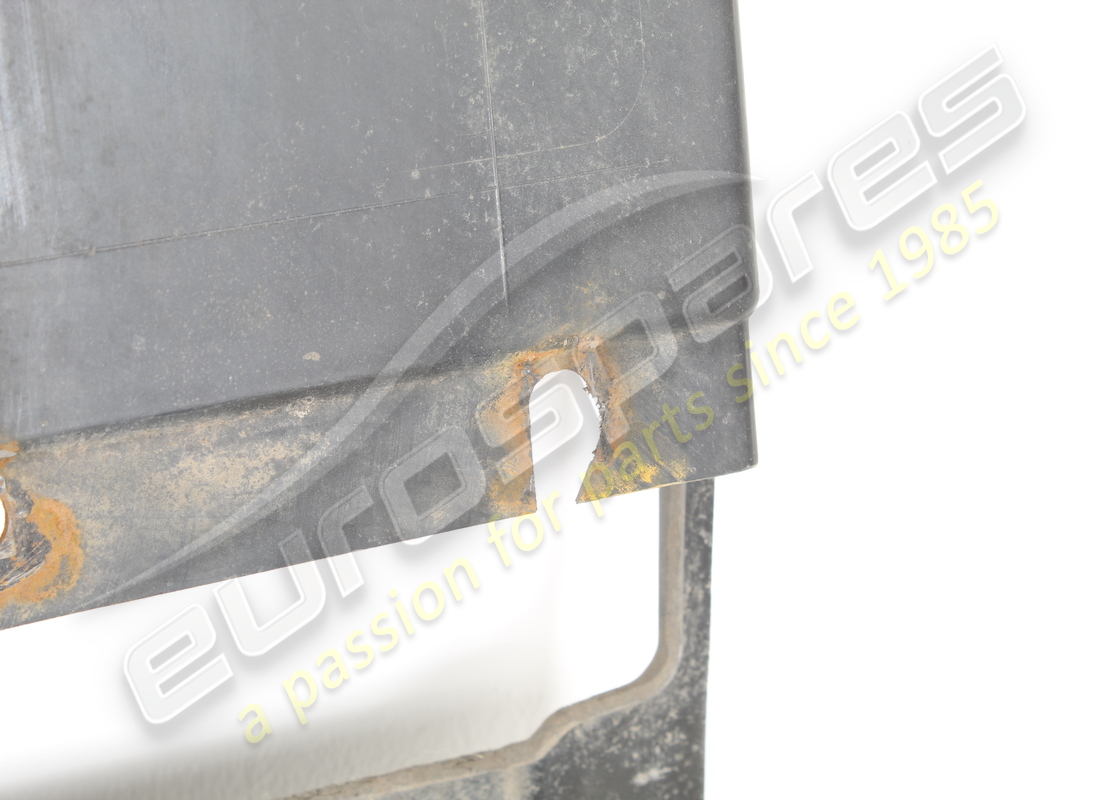 damaged ferrari rear underbody shield. part number 84200000 (3)