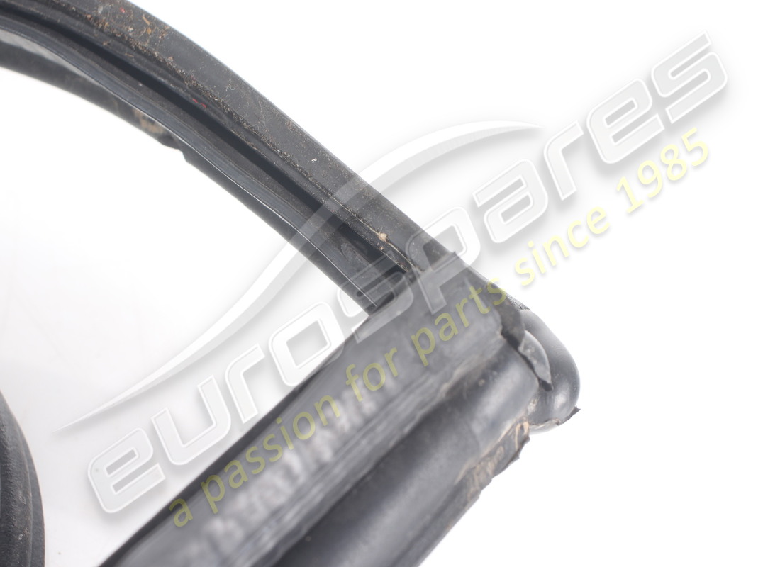 used ferrari boot rubber - sold per metre. part number mc34771 (2)