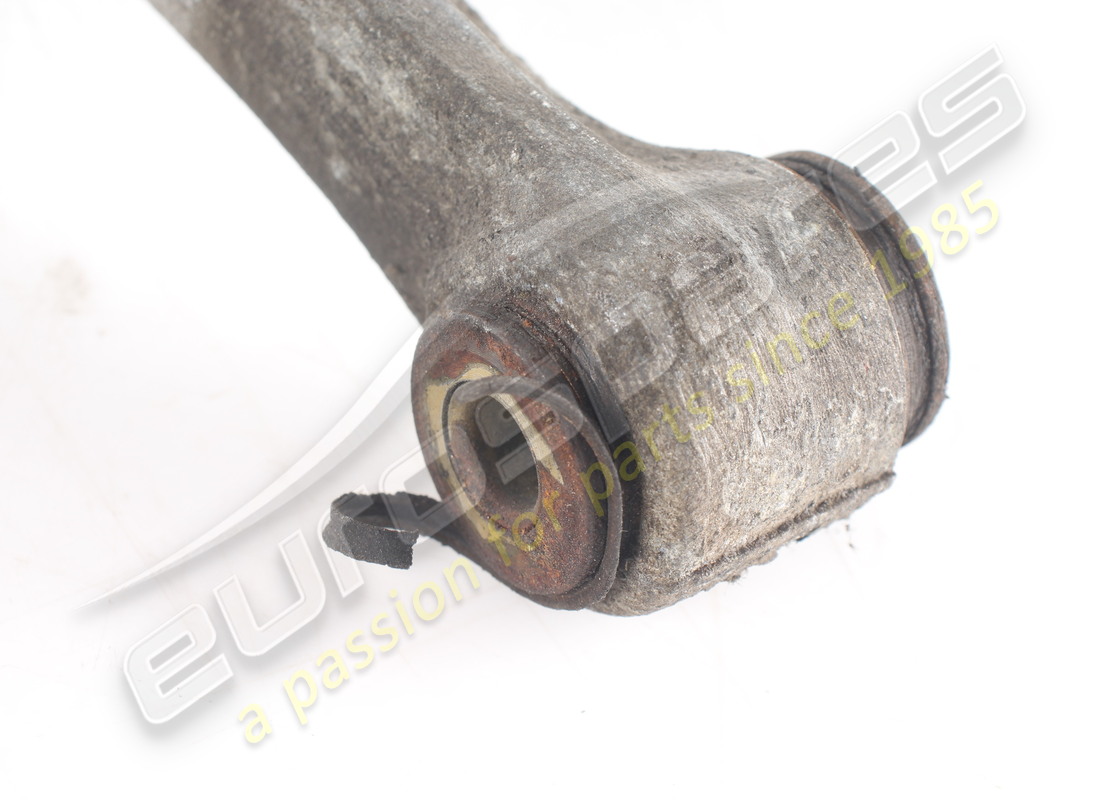 USED MASERATI FRONT SUSPENSION UPPER ARM. PART NUMBER 386600028 (7) used maserati front suspension upper arm. part number 386600028 (7)