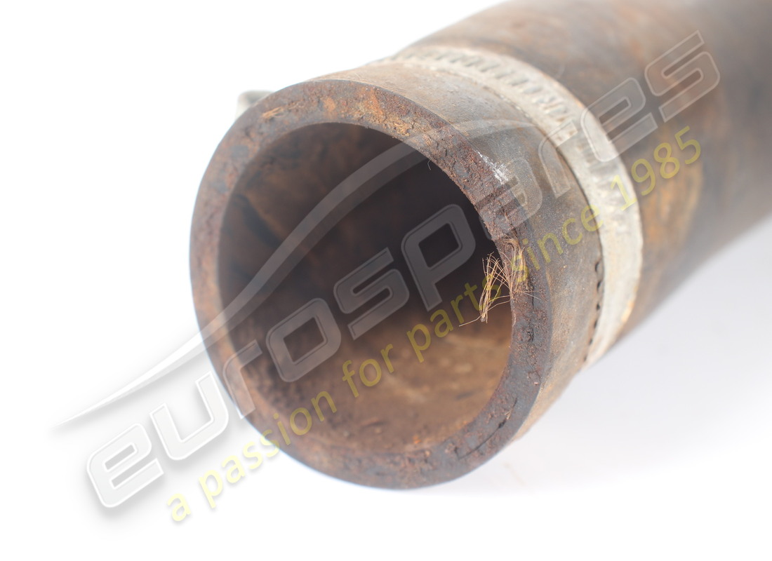 used maserati rubber sleeve from radiator. part number 374000323 (2)