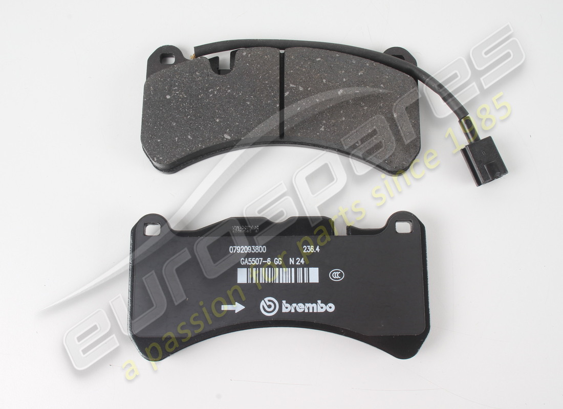 new maserati front pads. part number 673012383 (3)