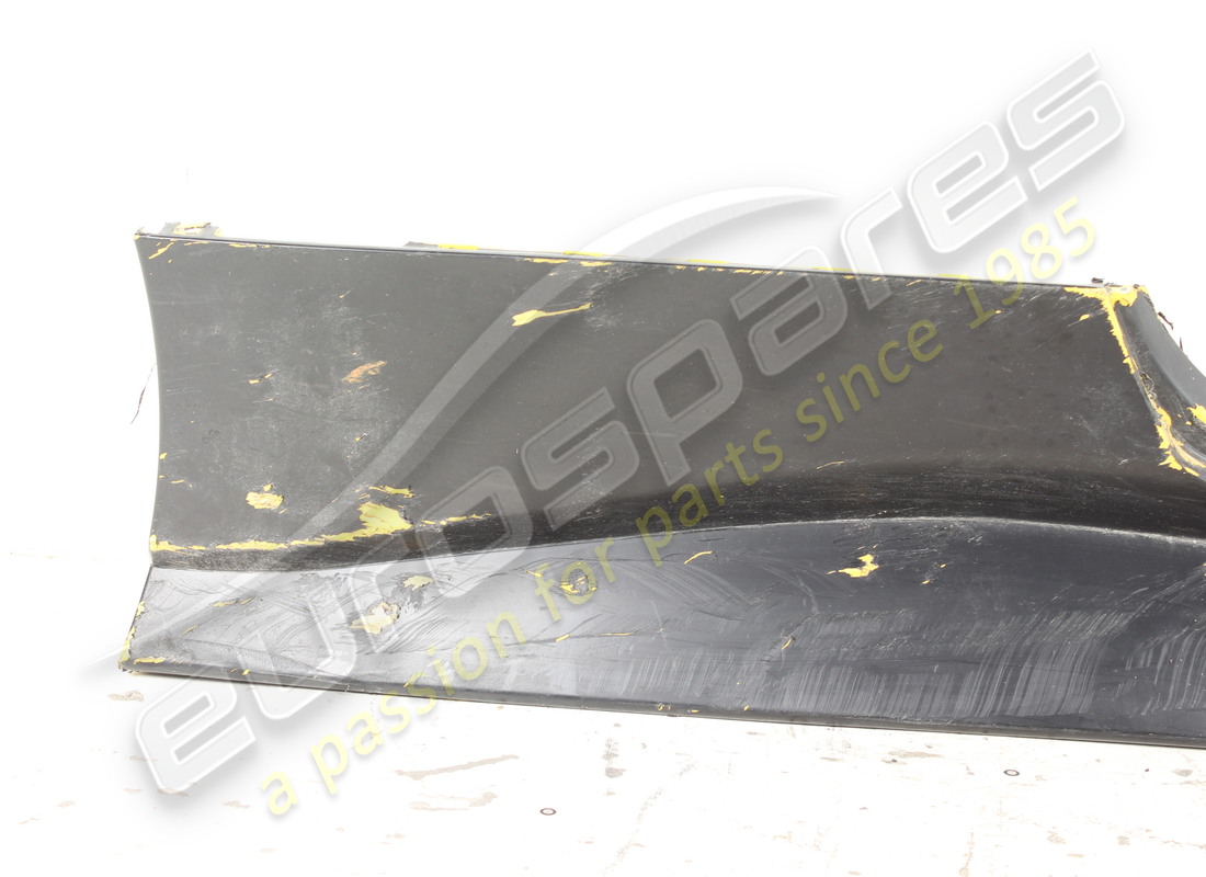 damaged ferrari complete rh underdoor trim. part number 88540610 (3)