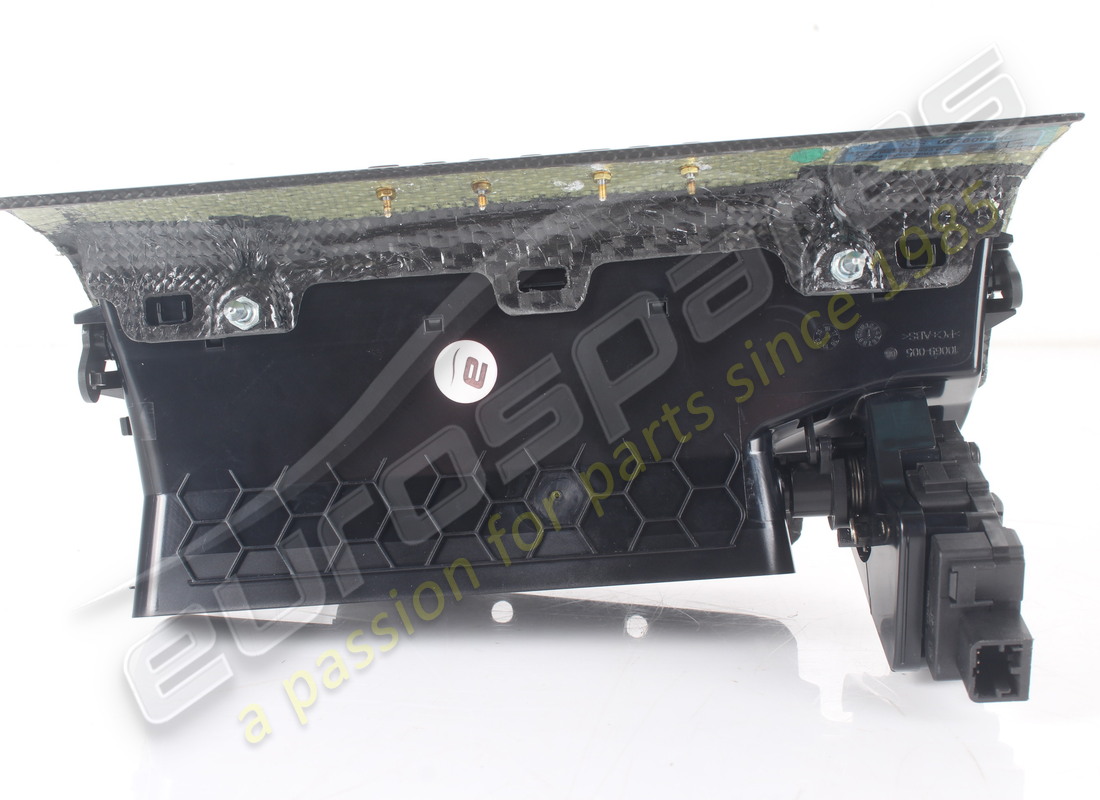 used eurospares complete centre air vent in carbon. part number eap1723825 (5)