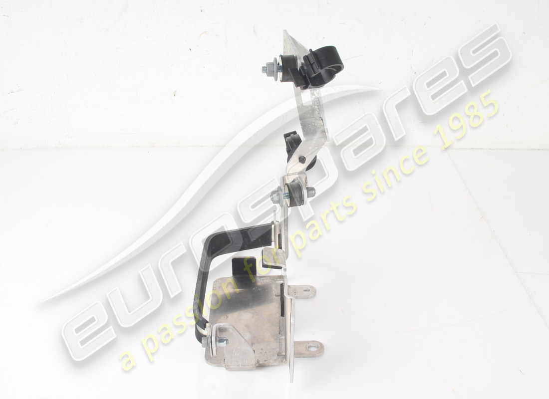 used ferrari staffa sostegno chiller. part number 848233 (5)