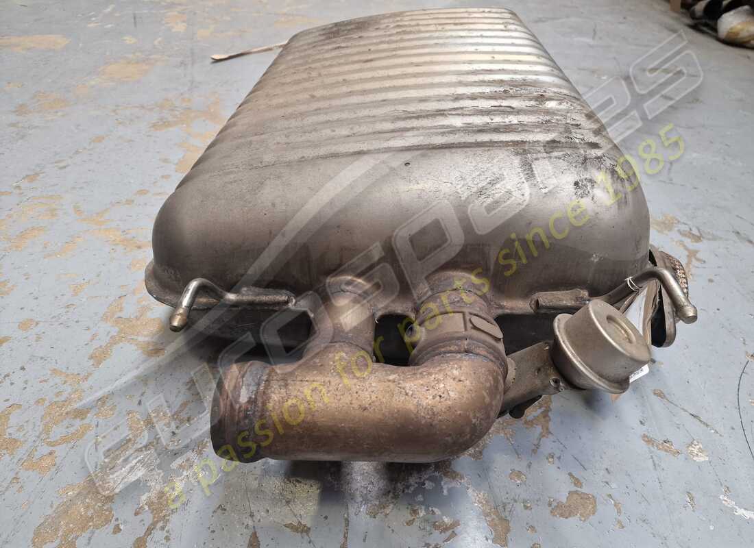 used aston martin muffler and bypass valve assembly. part number 4g435230fc (5)