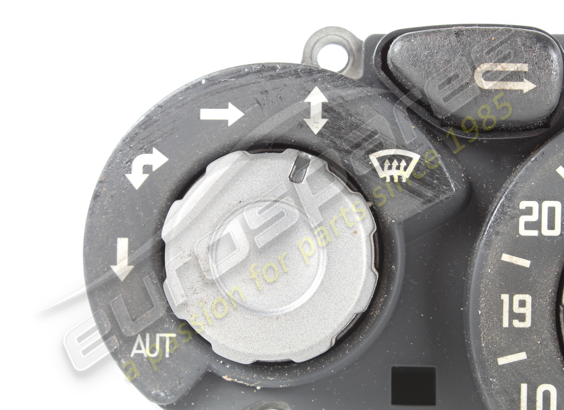 used ferrari air conditioning control set -with degre. part number 68354900 (3)