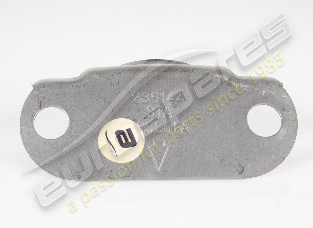 USED FERRARI BUSHING BRACKET. PART NUMBER 286144 (4) used ferrari bushing bracket. part number 286144 (4)