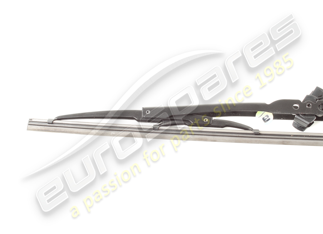 USED MASERATI WINDSCREEN WIPER BLADE, M336AB. PART NUMBER 313352158 (4) used maserati windscreen wiper blade, m336ab. part number 313352158 (4)