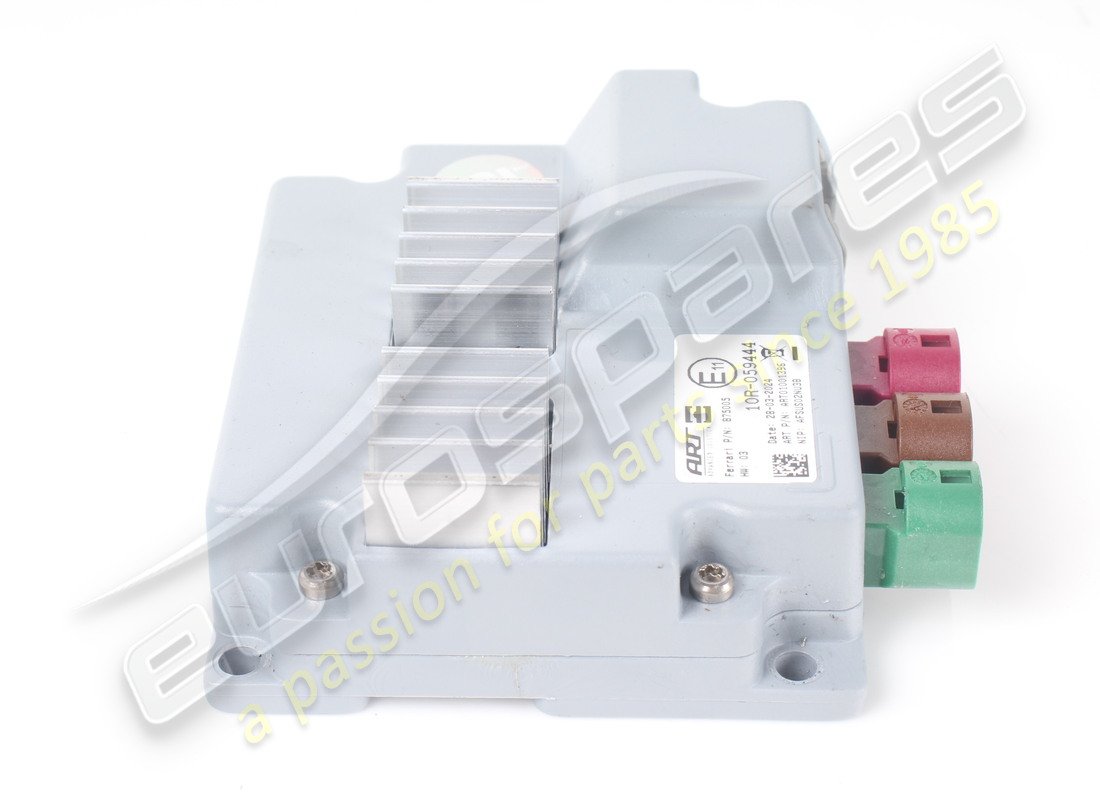 used ferrari usb splitter. part number 875005 (2)