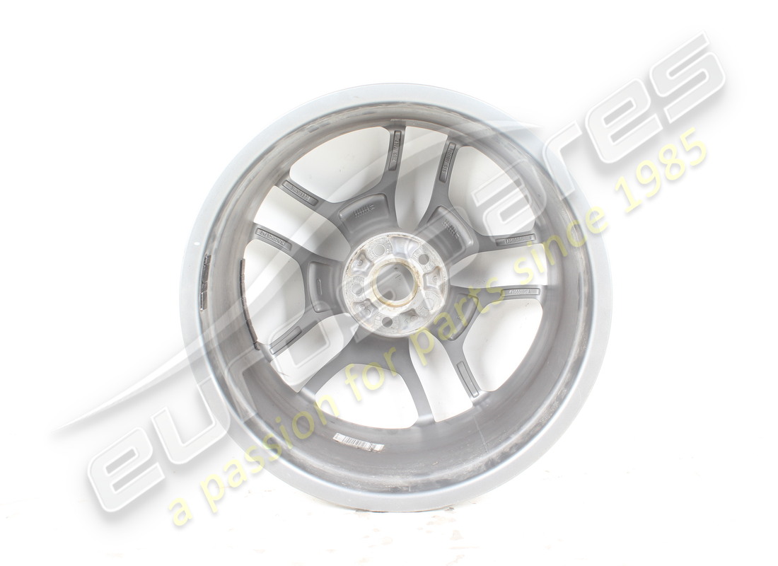used lamborghini rear wheel. part number 4t0601017a (3)